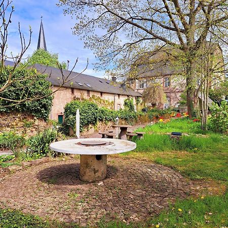 Schloss Hilbringen Gesindewohnungen Merzig Exteriör bild